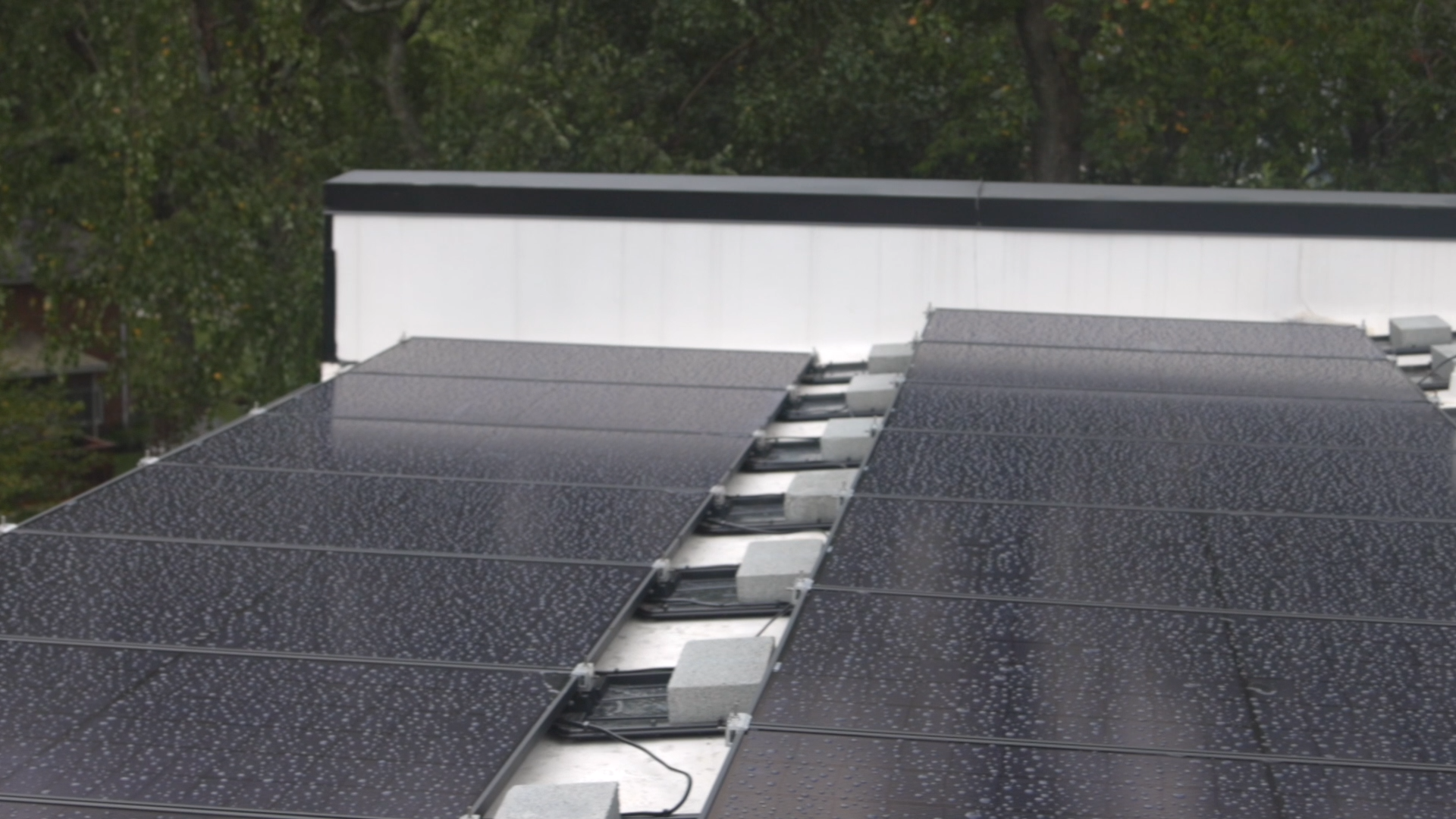  Modern Style Custom Home with Solar Panels by AV Architects and Builders in Arlington Virginia Northern Virginia Custom Home Builders