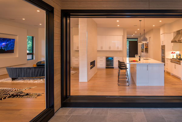 Glass wall emphasis